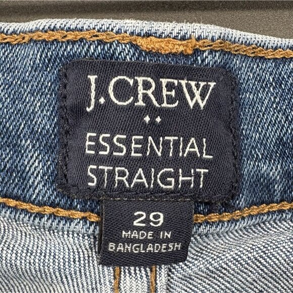 J.Crew Women's Essential Straight Jean Size 29 Med Wash Raw Hem Cropped Preppy - Picture 4 of 9
